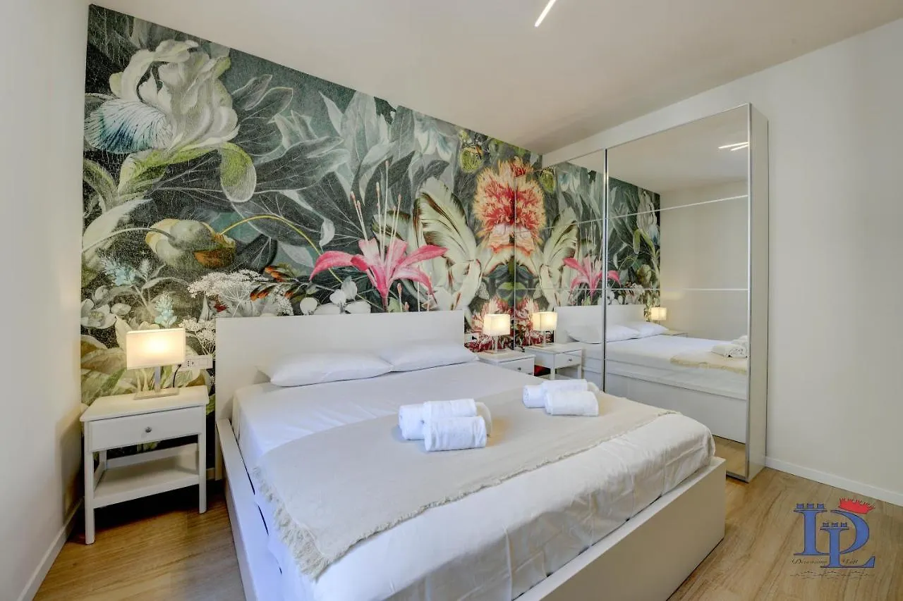Desenzanoloft Official Partner Marriott Homes & Villas - Apa Dom Downtown Family Apartment Desenzano del Garda 0*,