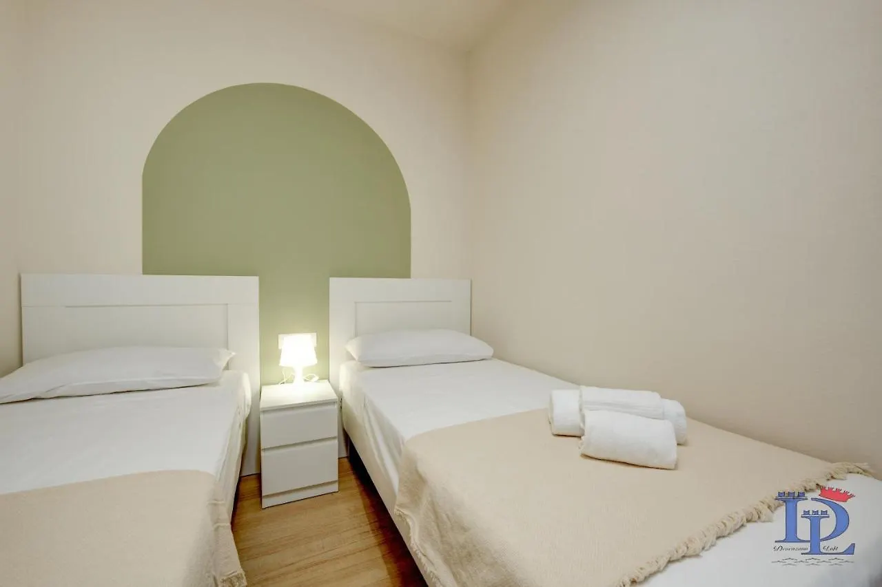 Desenzanoloft Official Partner Marriott Homes & Villas - Apa Dom Downtown Family Apartment Desenzano del Garda 0*,  Itália