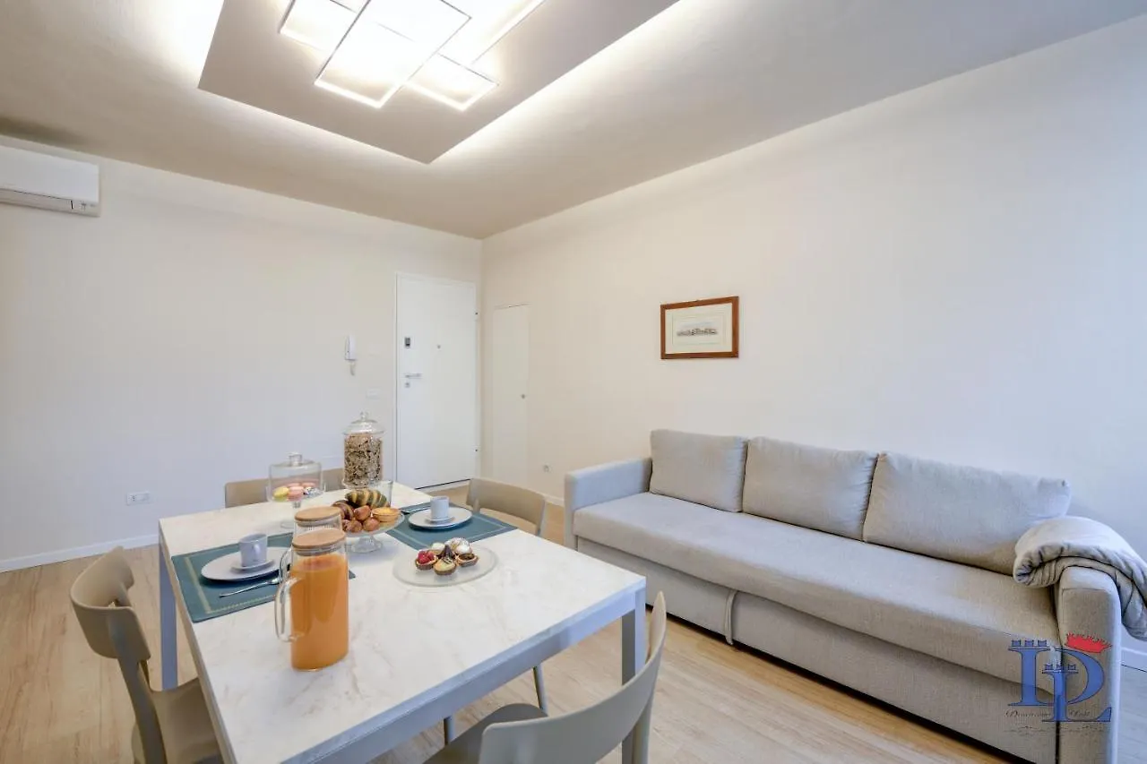 Desenzanoloft Official Partner Marriott Homes & Villas - Apa Dom Downtown Family Apartment Desenzano del Garda