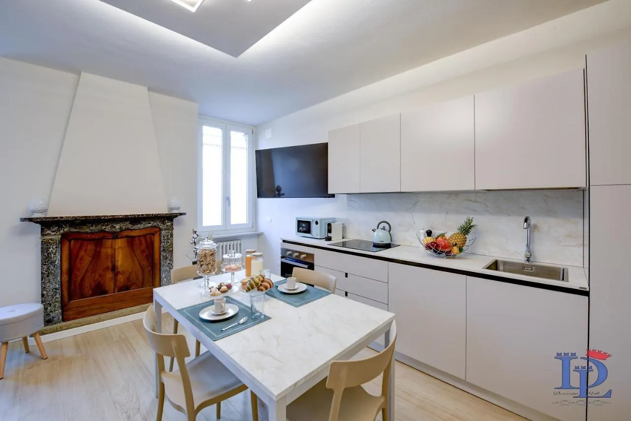 Desenzanoloft Official Partner Marriott Homes & Villas - Apa Dom Downtown Family Apartment Desenzano del Garda